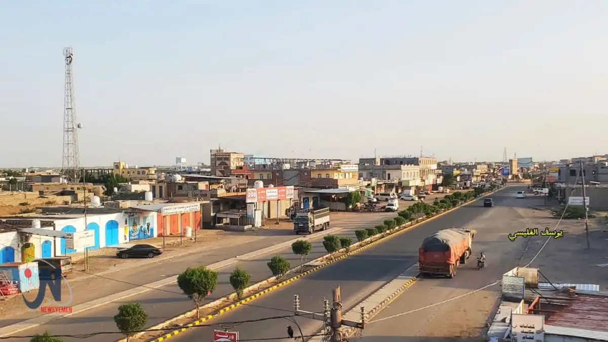 استشهاد 3 مدنيين أحدهم طفل في اعتداء حوثي بصاروخين على الخوخة
